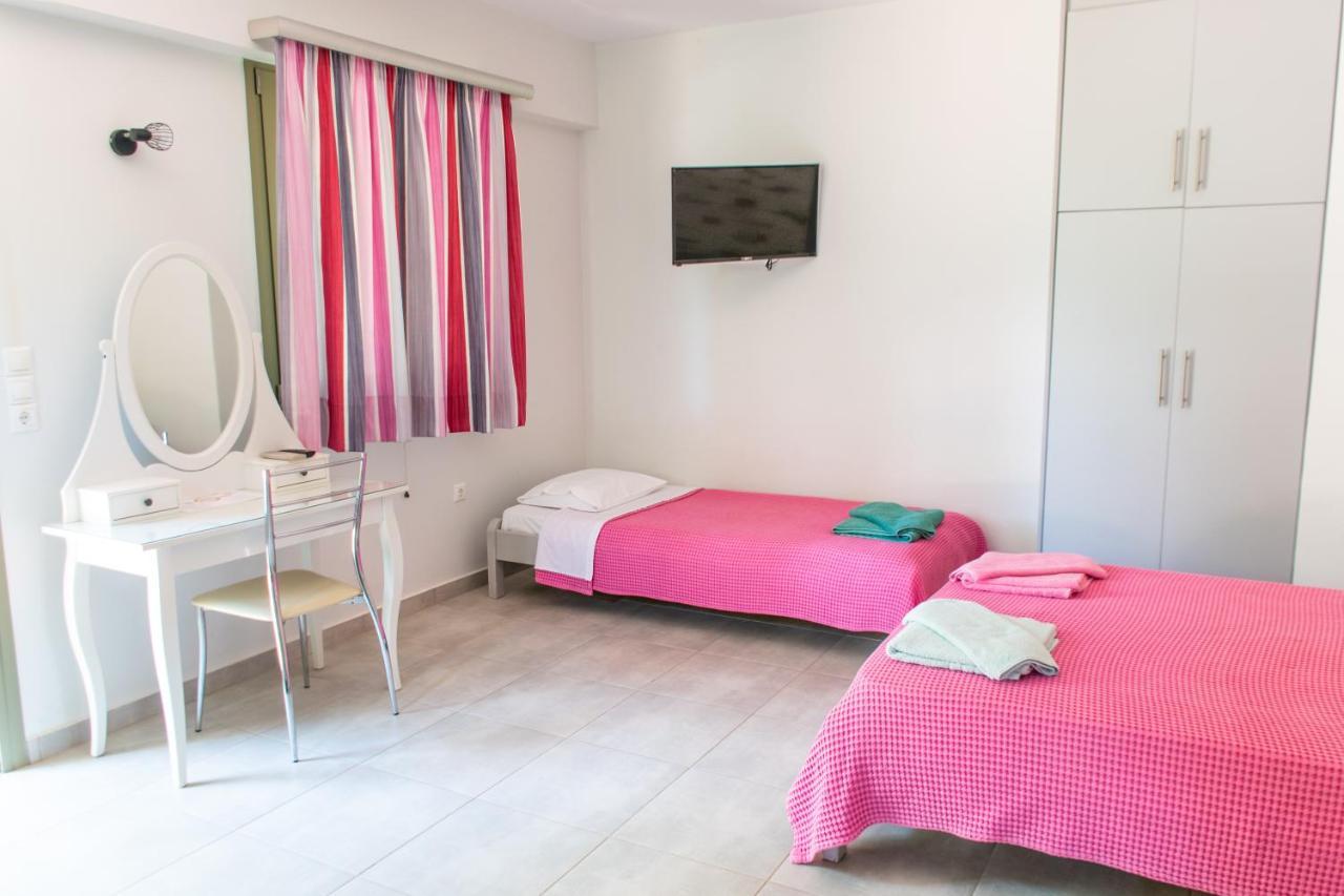Holiday Rooms Otzias Ngoại thất bức ảnh
