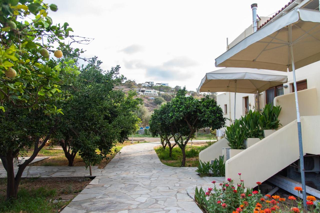 Holiday Rooms Otzias Ngoại thất bức ảnh