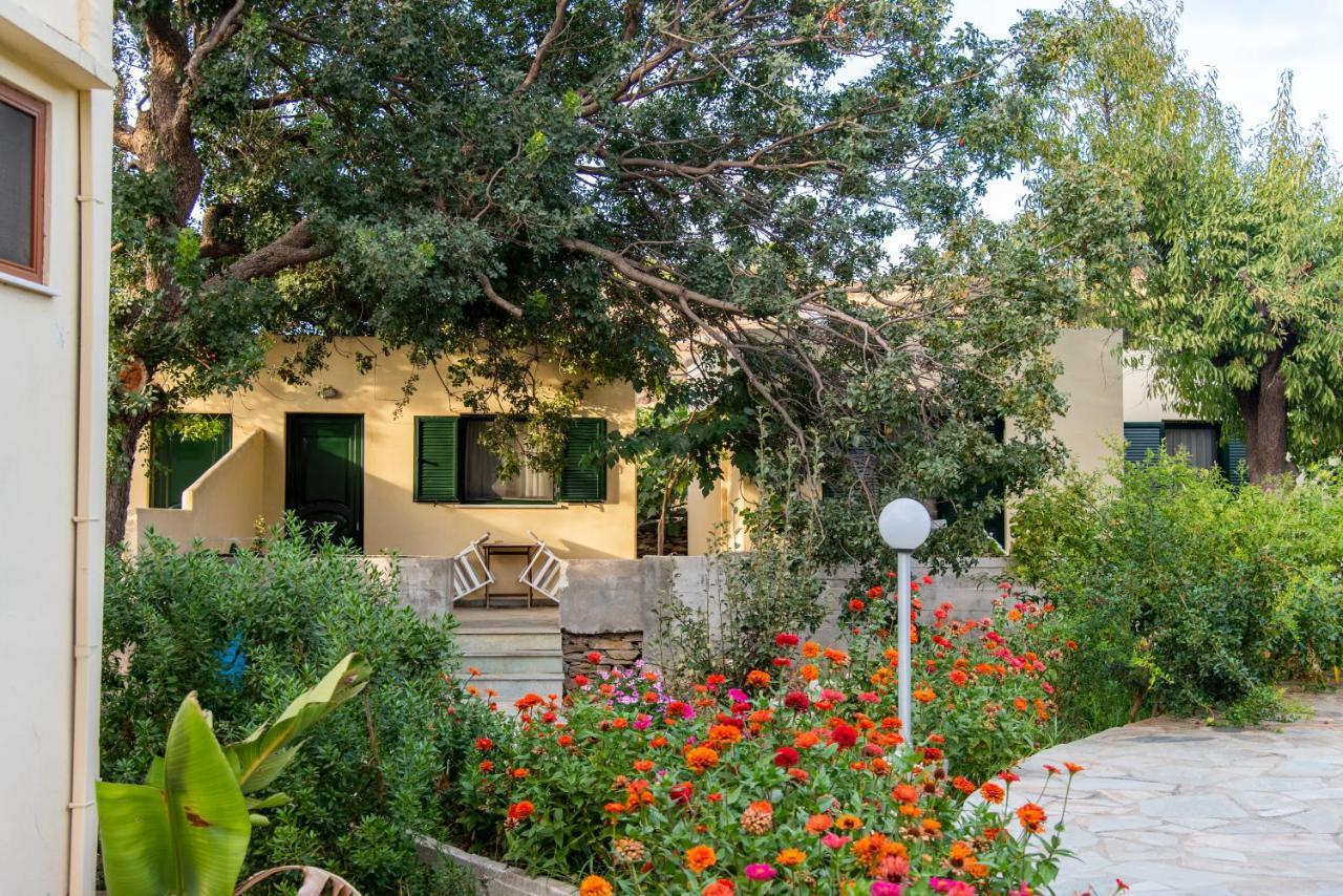 Holiday Rooms Otzias Ngoại thất bức ảnh
