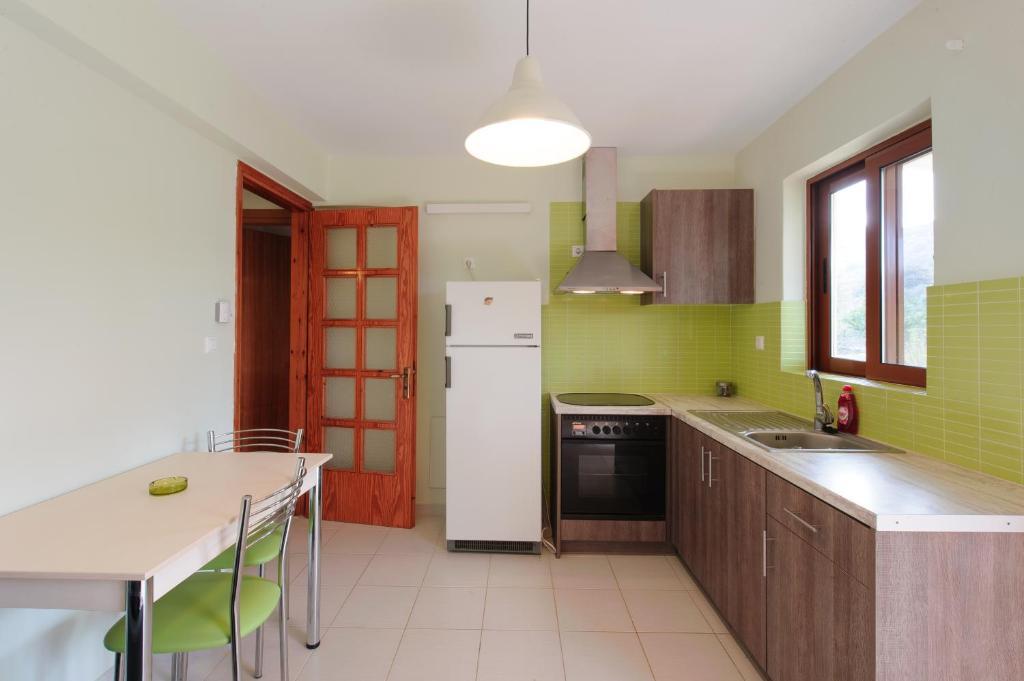 Holiday Rooms Otzias Ngoại thất bức ảnh